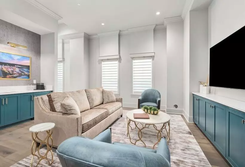 ホテル The Flying Fifty