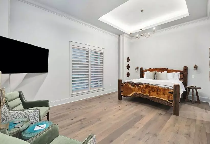 ホテル The Flying Fifty