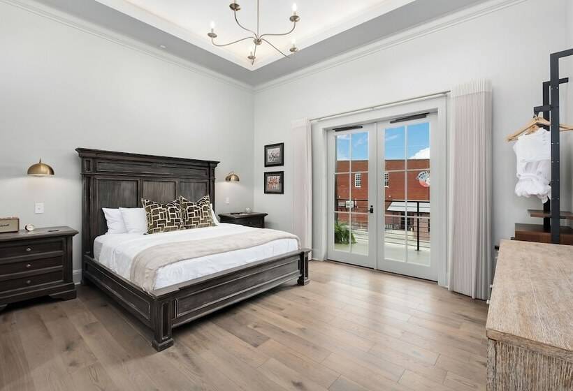 Hotel The Flying Fifty