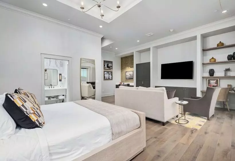 ホテル The Flying Fifty