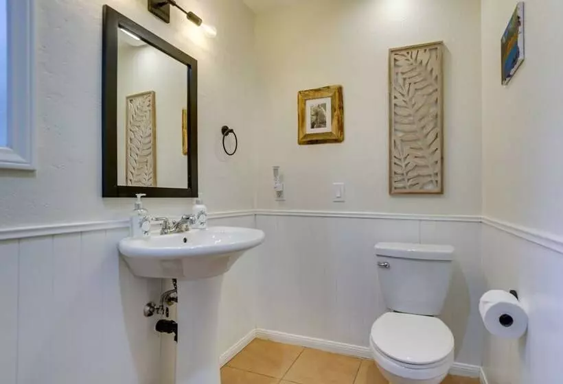 3 Decks, Game Room + Views: Lake Arrowhead Home!