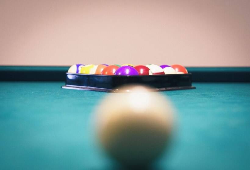 Mercedes Country House