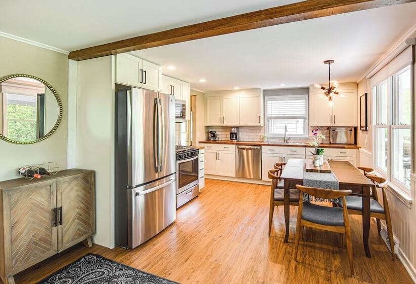 Mountain View Home In Great Valley W/ Large Yard!