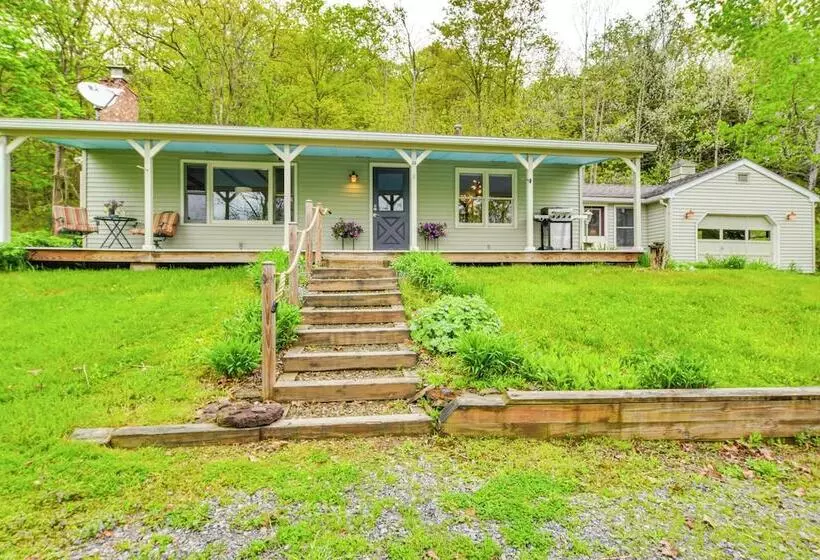 Mountain View Home In Great Valley W/ Large Yard!