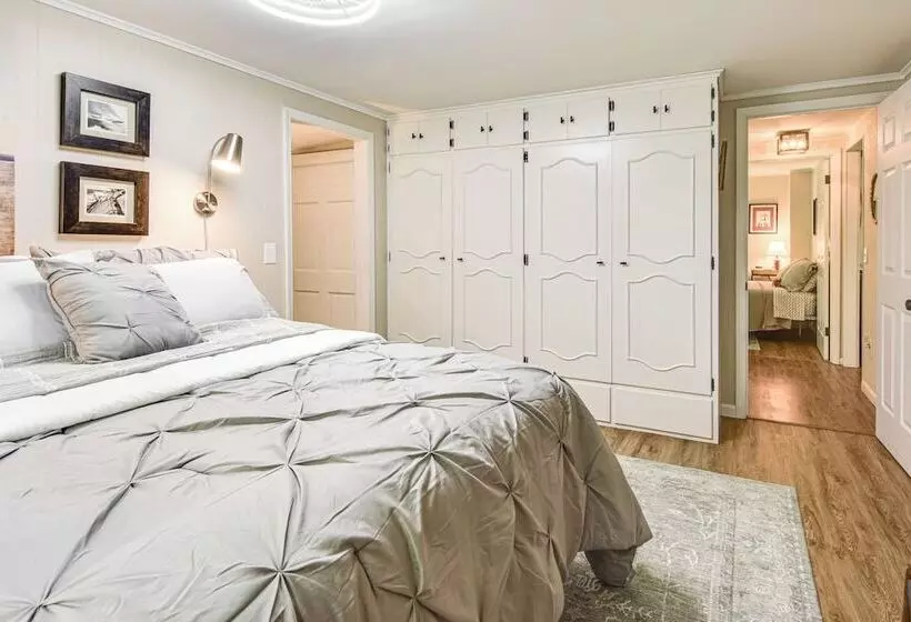 Mountain View Home In Great Valley W/ Large Yard!