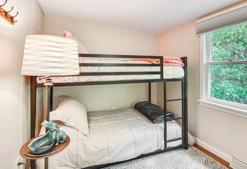 Mountain View Home In Great Valley W/ Large Yard!