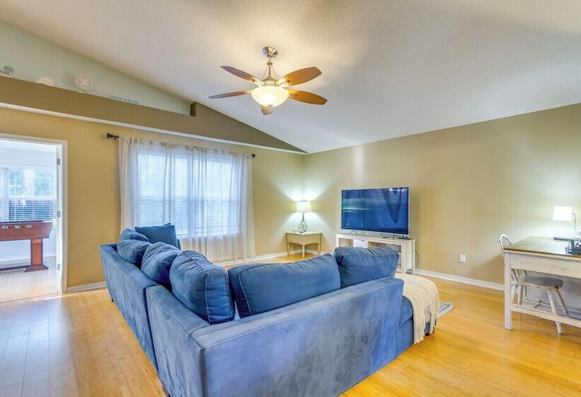 Navarre Home W/ Furnished Patio < 2 Mi To Beach!