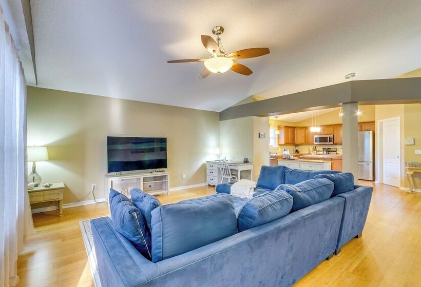 Navarre Home W/ Furnished Patio < 2 Mi To Beach!