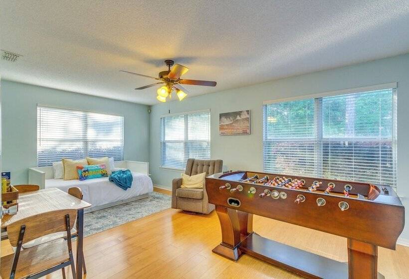 Navarre Home W/ Furnished Patio < 2 Mi To Beach!