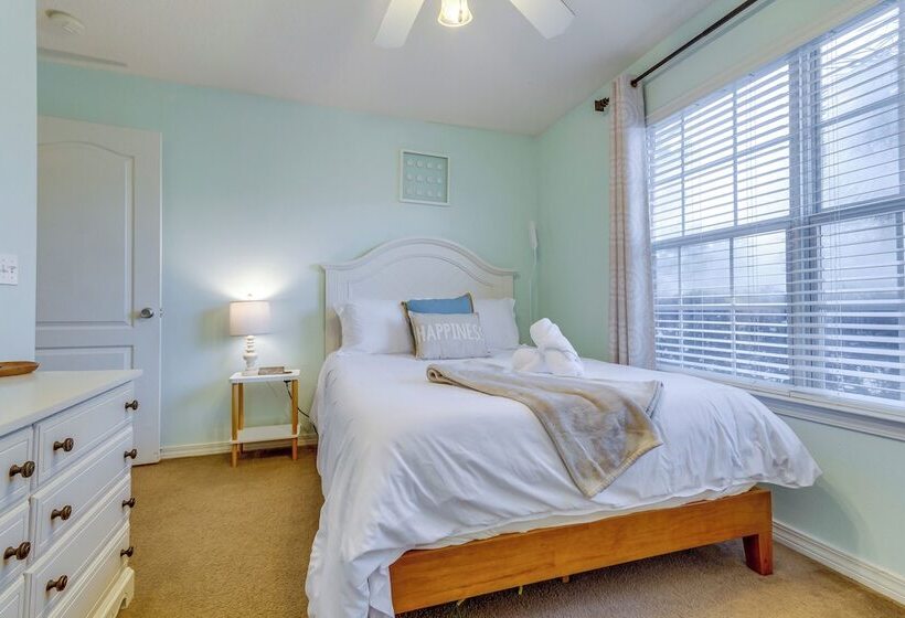 Navarre Home W/ Furnished Patio < 2 Mi To Beach!