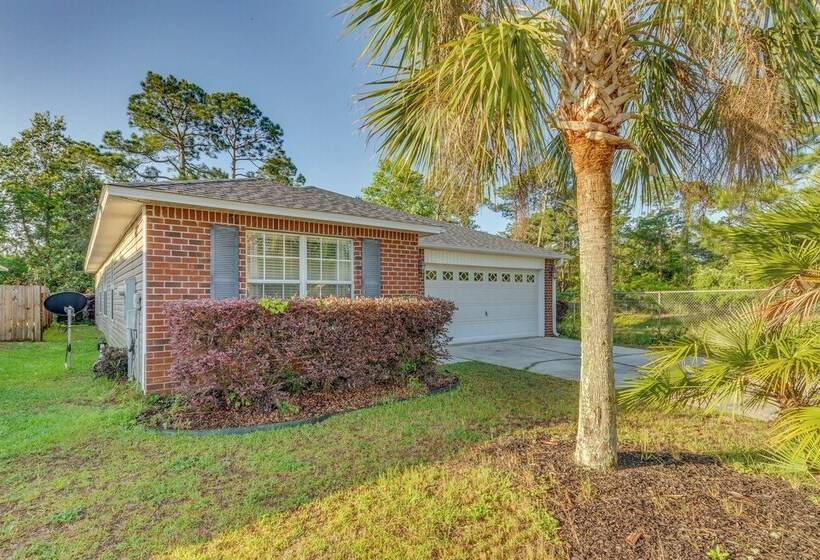 Navarre Home W/ Furnished Patio < 2 Mi To Beach!