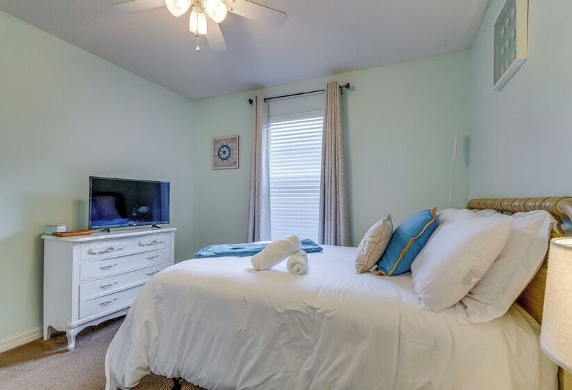 Navarre Home W/ Furnished Patio < 2 Mi To Beach!