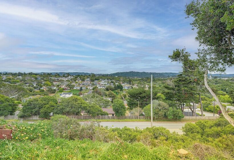 Peaceful Del Rey Oaks Retreat: 2 Mi To Beaches!