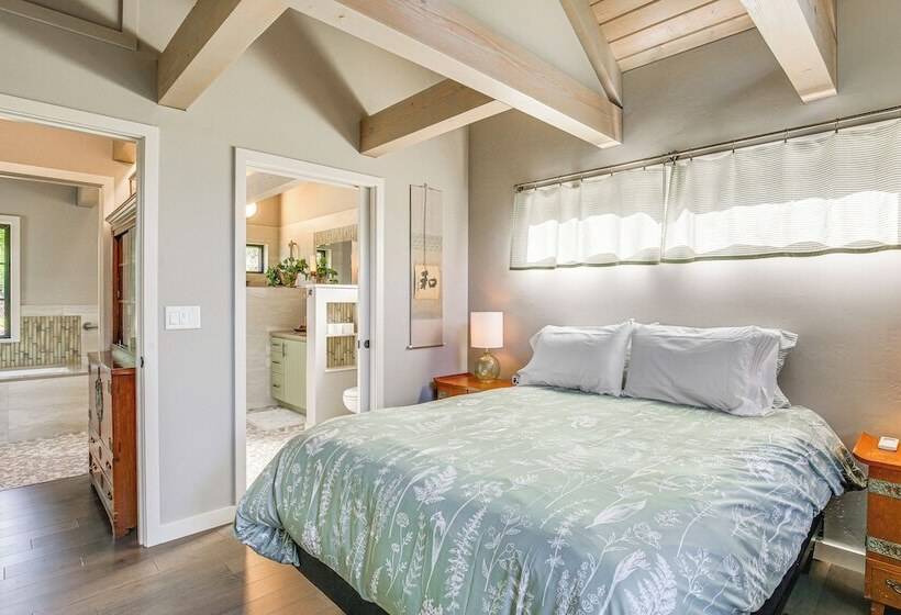 Peaceful Eugene Country Cottage W/ Mountain Views