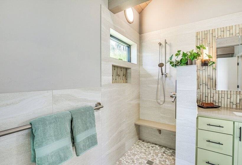 Peaceful Eugene Country Cottage W/ Mountain Views