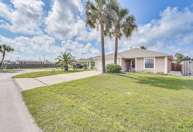 Peaceful Panama City Home W/ Fenced Backyard!
