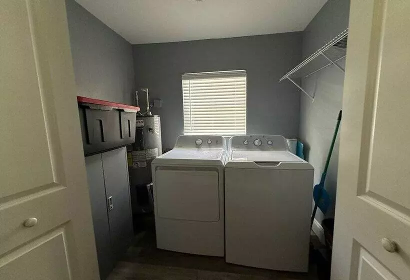 Majatalo Gran Casa Para 8 Cerca De Atraciones