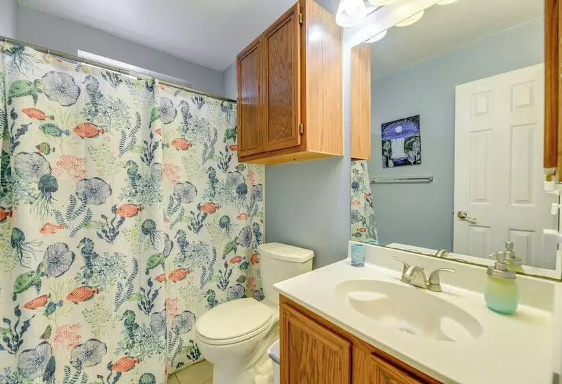 Pet Friendly Corpus Christi Home: 12 Mi To Beach!
