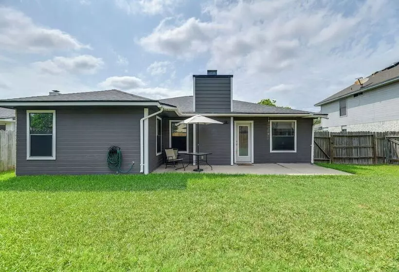 Pet Friendly Corpus Christi Home: 12 Mi To Beach!