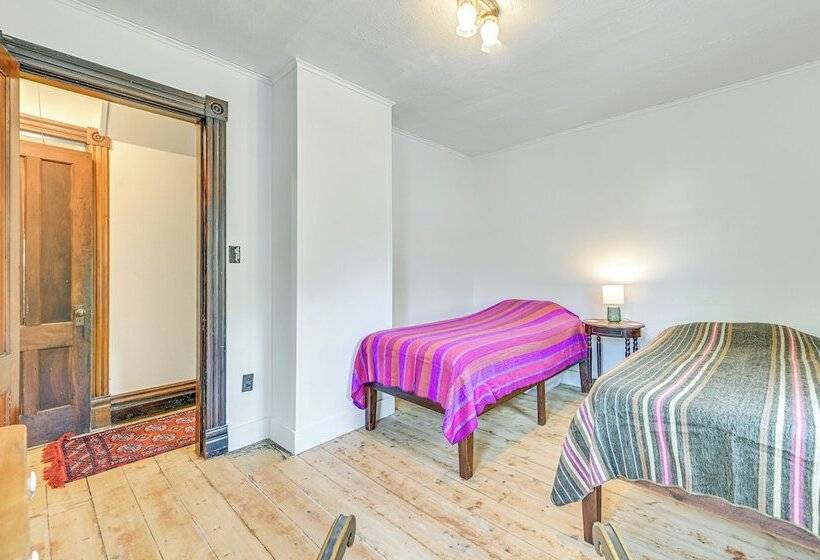 Family Home W/ Yard & Fire Pit In Middleburgh!