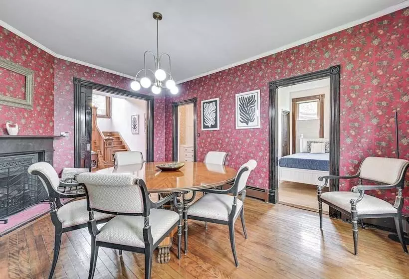 Family Home W/ Yard & Fire Pit In Middleburgh!