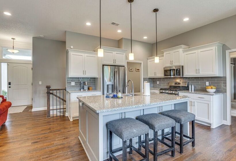 Platte City Retreat W/ Patio, Near Kansas City!