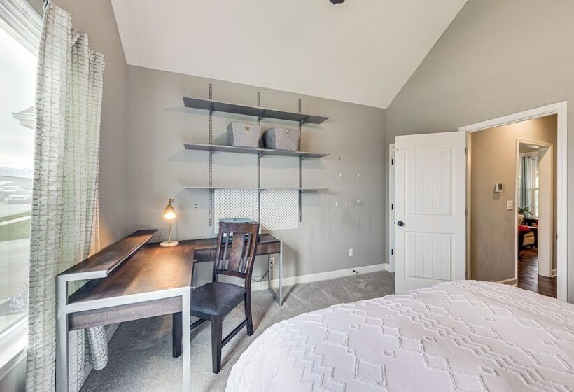 Platte City Retreat W/ Patio, Near Kansas City!