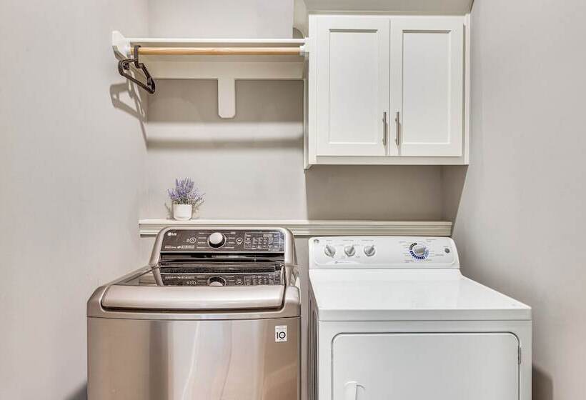 Platte City Retreat W/ Patio, Near Kansas City!