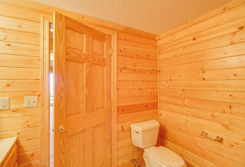 Private Lakefront Emily Home W/ Yard & Fire Pit!