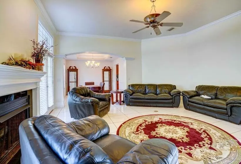 Quiet Panama City Home   4 Mi To Downtown!