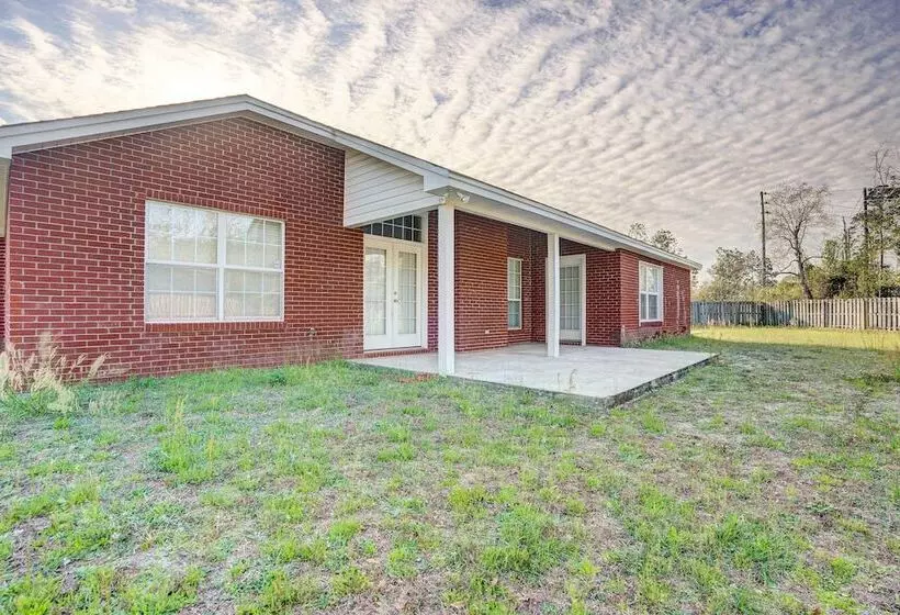 Quiet Panama City Home   4 Mi To Downtown!