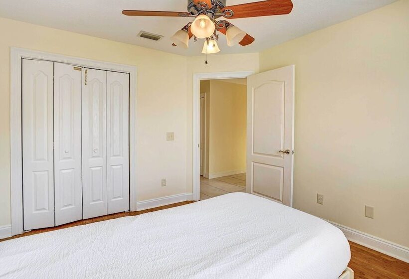 Quiet Panama City Home   4 Mi To Downtown!