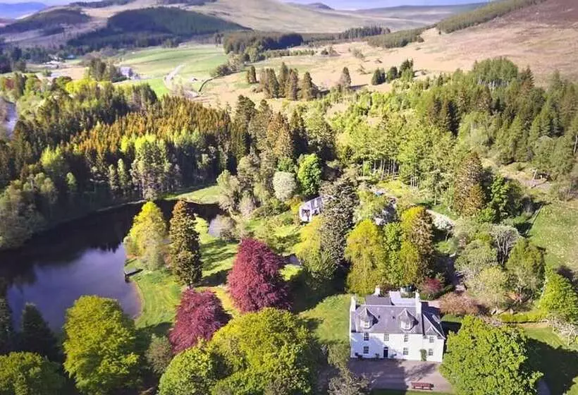 Residenssi Charming 10 Bed House In Blairgowrie
