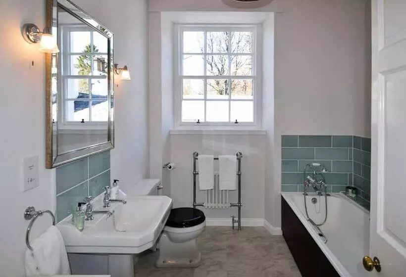 Residenssi Charming 10 Bed House In Blairgowrie