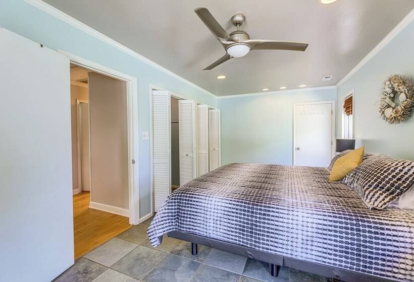 New Bern Home W/ Water View ~ 6 Mi To Downtown!