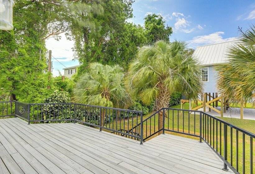 New Bern Home W/ Water View ~ 6 Mi To Downtown!