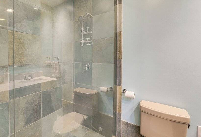 New Bern Home W/ Water View ~ 6 Mi To Downtown!