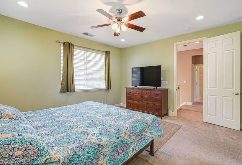 Spacious Bay Point Family Home W/ Private Yard!