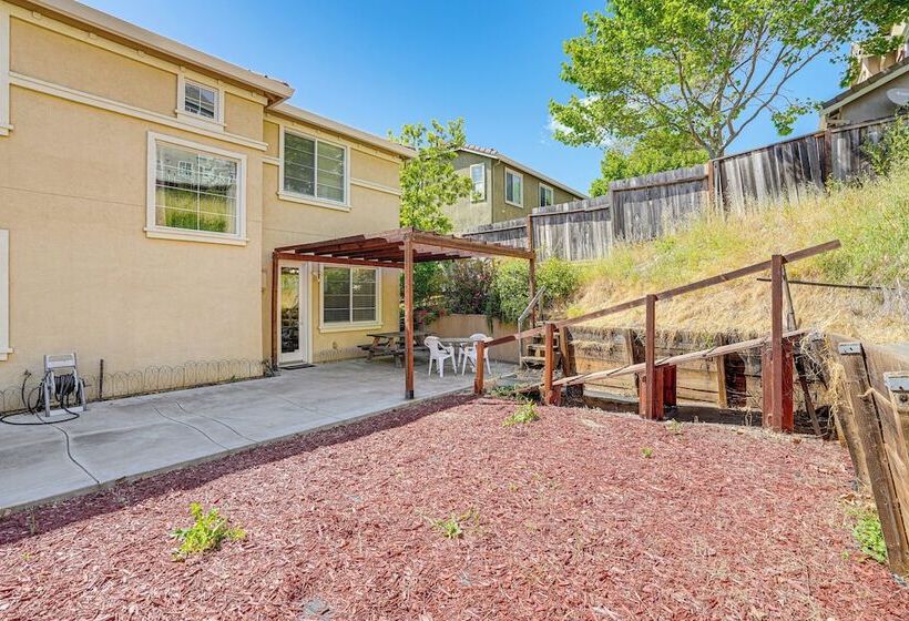 Spacious Bay Point Family Home W/ Private Yard!