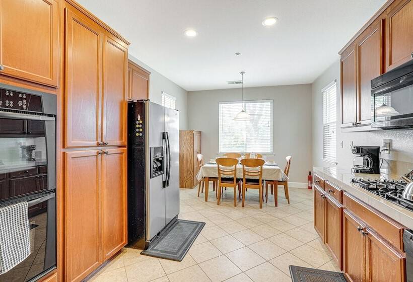 Spacious Bay Point Family Home W/ Private Yard!