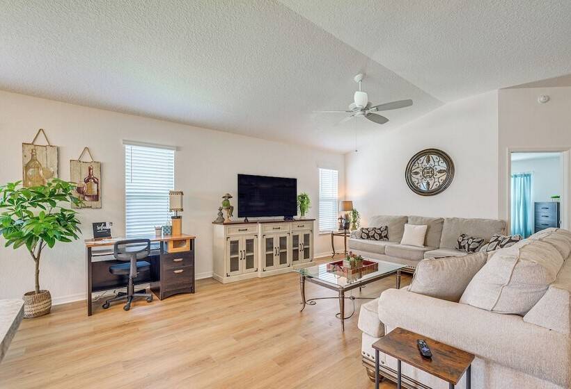 Furnished Lanai & Golf Cart: The Villages Home!