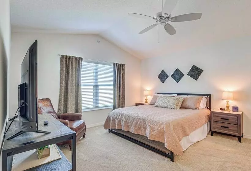Furnished Lanai & Golf Cart: The Villages Home!