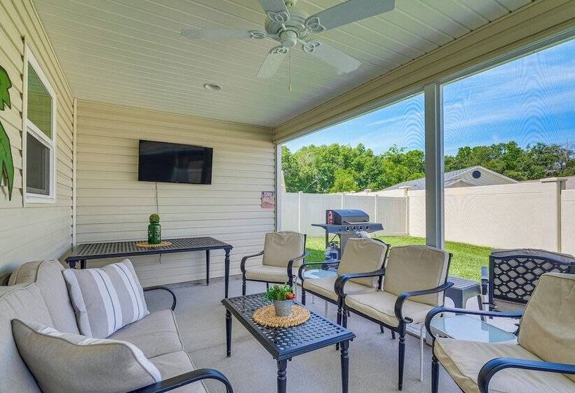 Furnished Lanai & Golf Cart: The Villages Home!