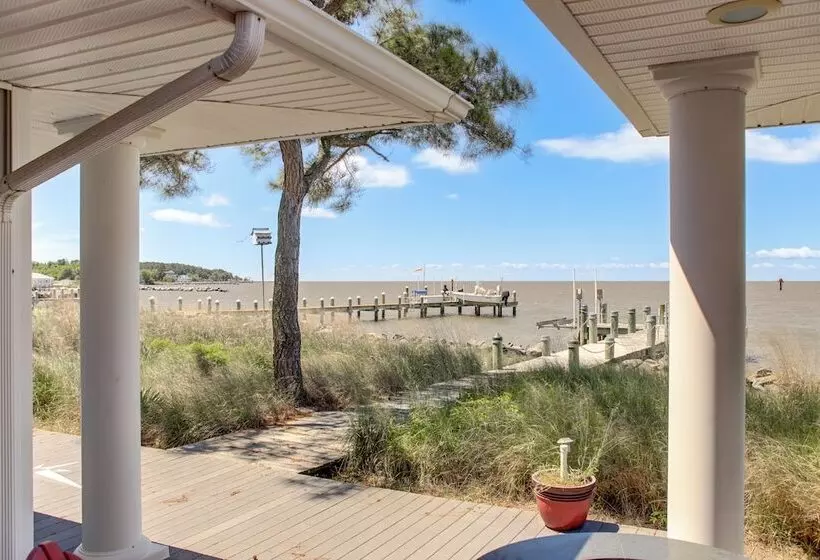 Waterfront Maryland Retreat W/ Dock & Bay View!