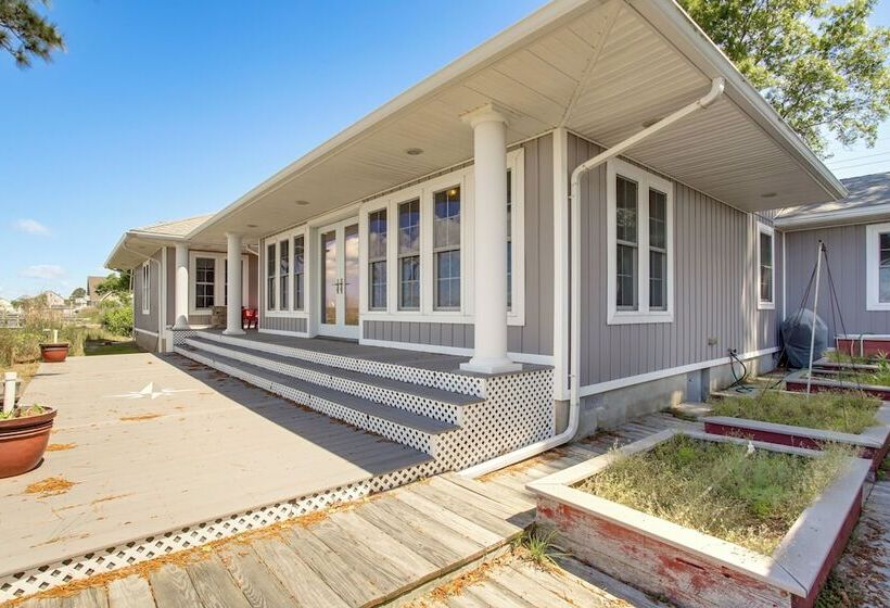 Waterfront Maryland Retreat W/ Dock & Bay View!