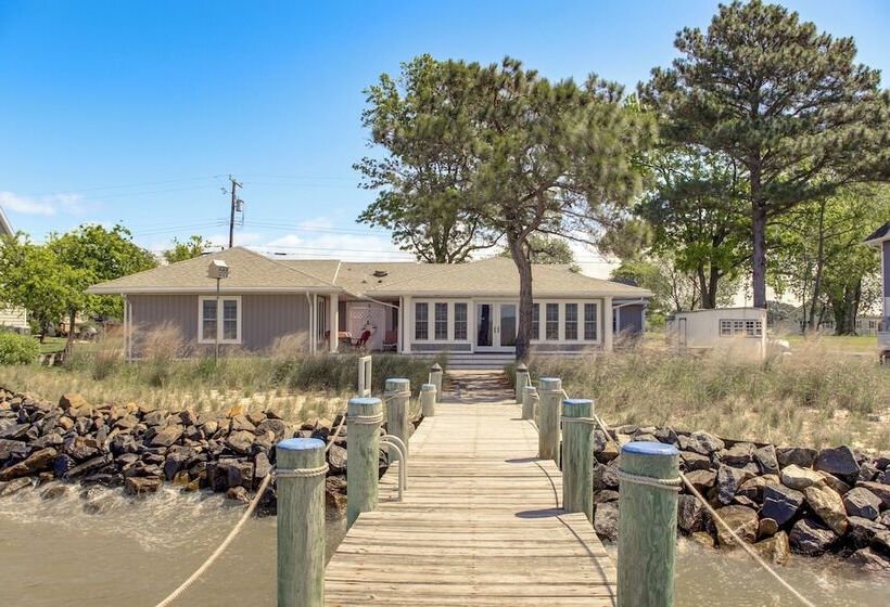 Waterfront Maryland Retreat W/ Dock & Bay View!