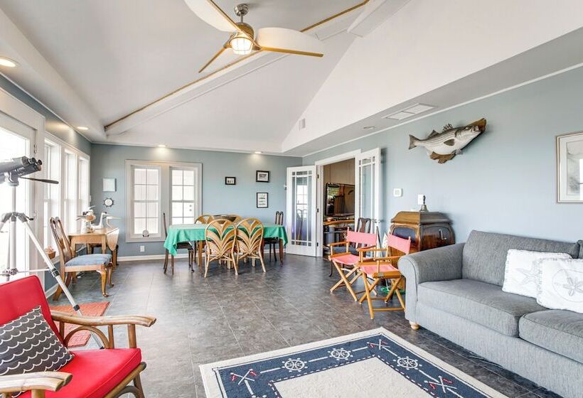 Waterfront Maryland Retreat W/ Dock & Bay View!