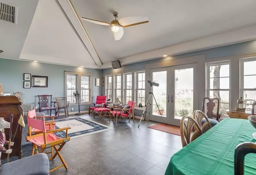 Waterfront Maryland Retreat W/ Dock & Bay View!