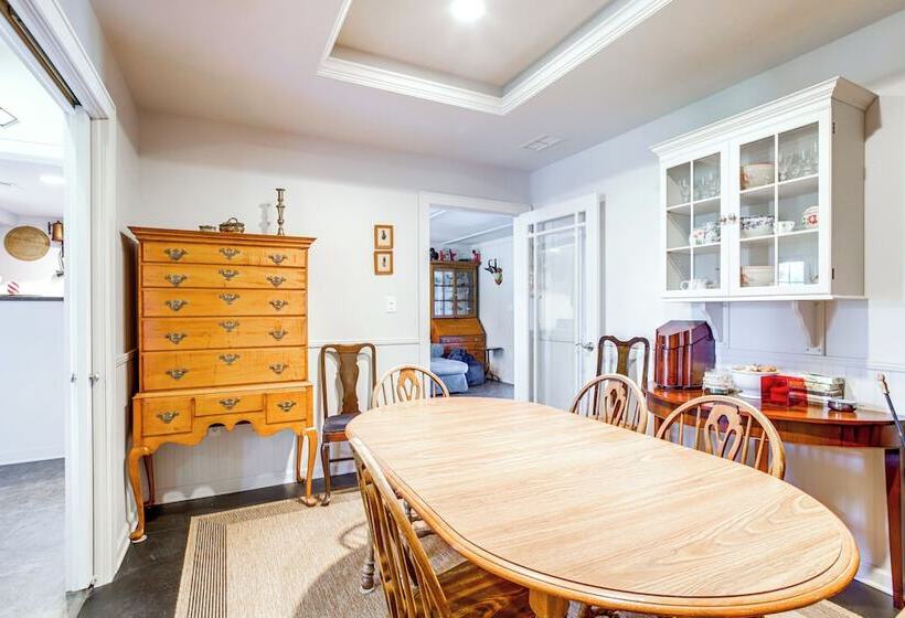 Waterfront Maryland Retreat W/ Dock & Bay View!