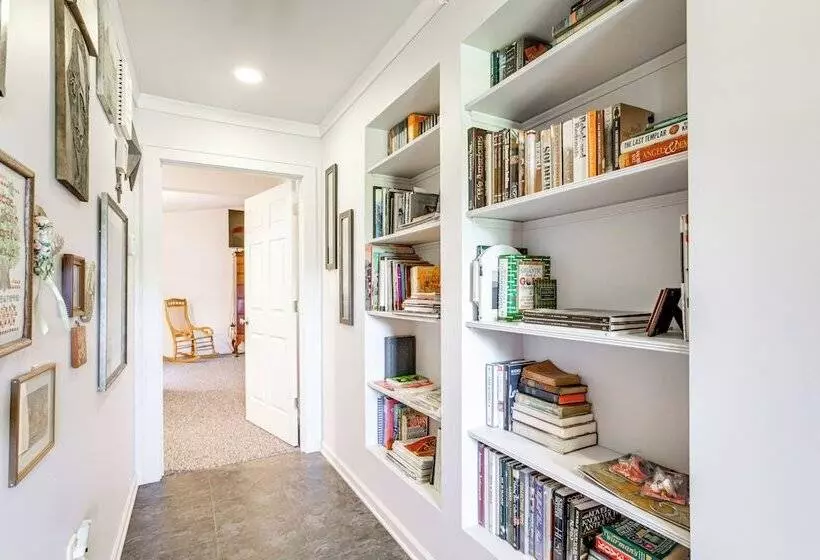 Waterfront Maryland Retreat W/ Dock & Bay View!